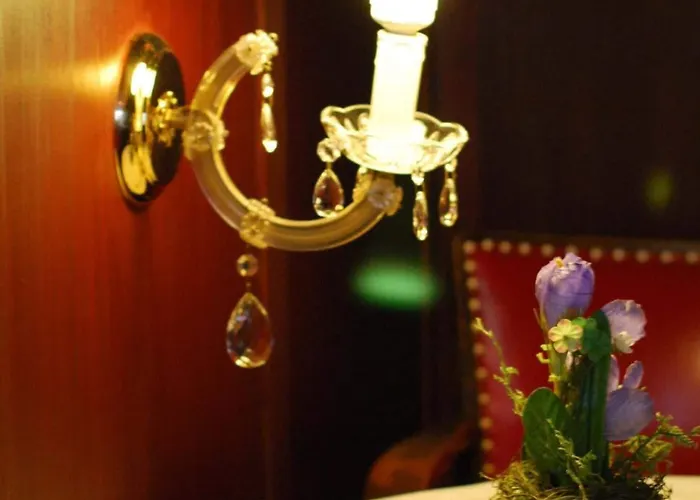 Village Hotel 3*