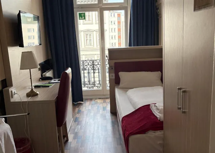 Hotel Village 3*