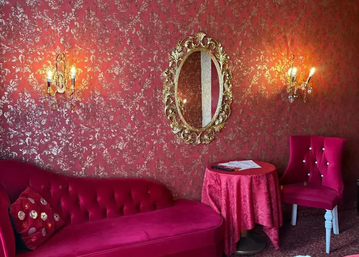 Village Hotel 3*