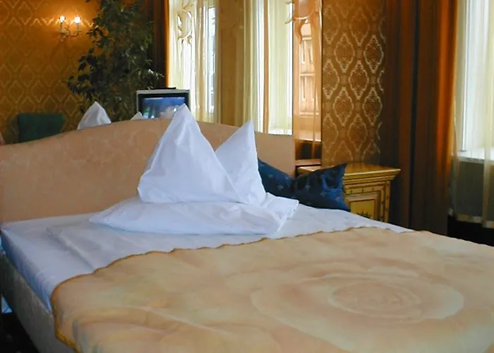 Village Hotel 3*